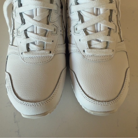 ASICS Gel-Lyte III sneakers in white Mens Size: 6.5
Women’s size: 8 - Picture 4 of 7